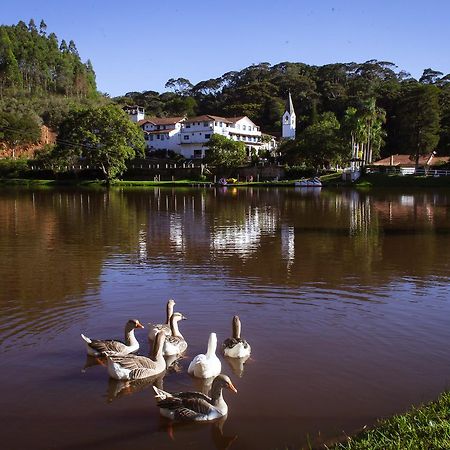 Hotel Fazenda Santa Barbara Энженьейру-Паулу-ди-Фронтин Экстерьер фото